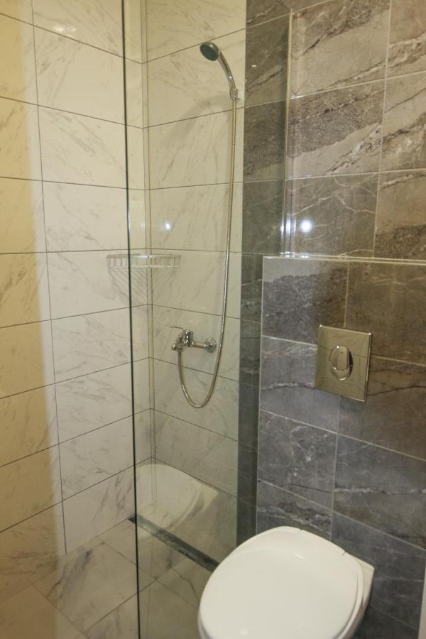 Aparthotel Viktorijini Konaci Kremna Exterior foto